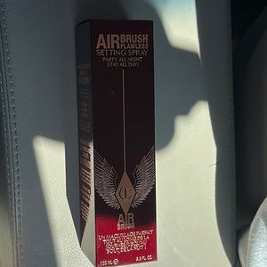 Charlotte Tilbury Airbrush Flawless Setting Spray